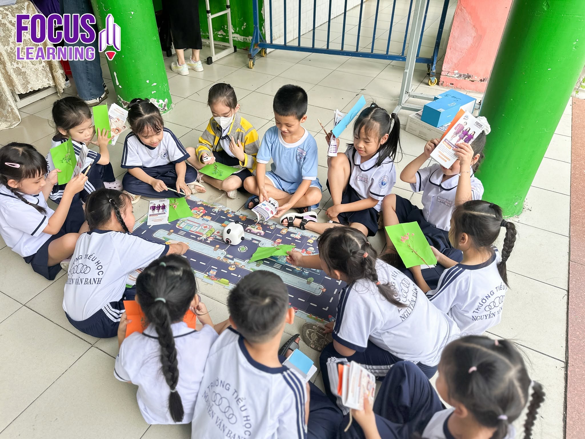 robot-mtiny-ngay-hoi-kham-pha-cong-nghe